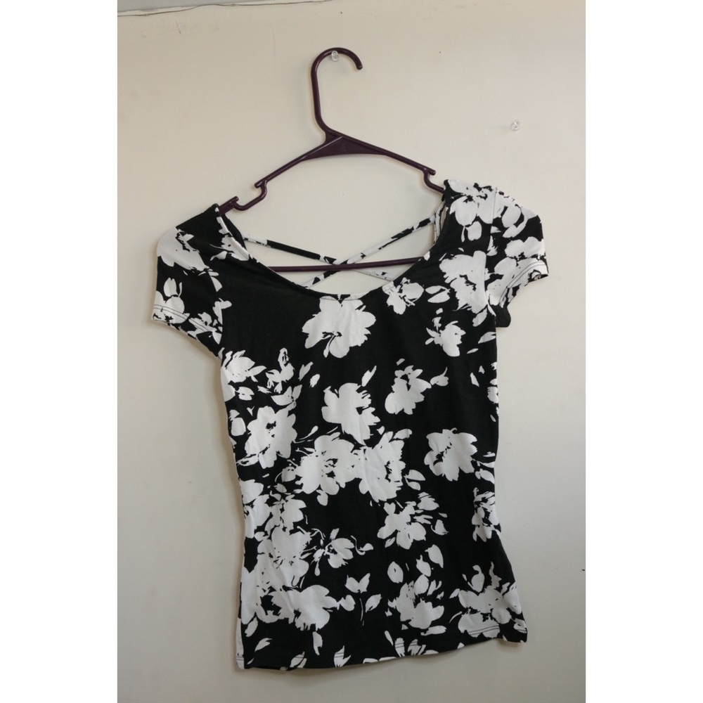 Tight Floral Tee